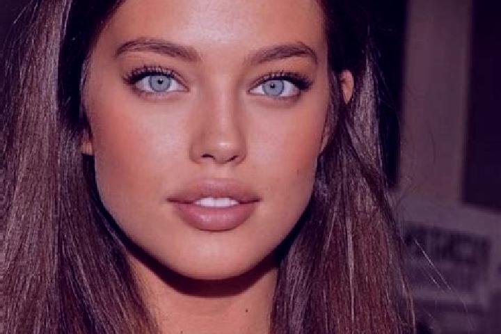 Aria, 35, a chestnut green-eyed mediterranean companion based in Star Valley. Offering Girlfriend Experience, A-Level, Overnight. Available for incall and ou...