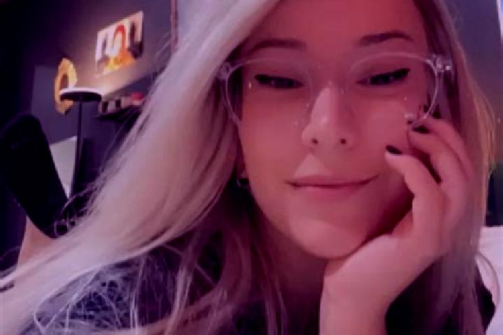 Aria, 35, a dark blonde amber-eyed caribbean companion based in Santa Elena Paliseca. Offering A-Level, CIM, Roleplay, 69. Available for incall and outcall, ...