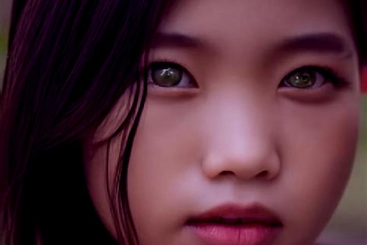Aria, 35, a red green-eyed asian companion based in Mandza. Offering Domination, Girlfriend Experience, Party Girl. Available for incall and outcall, overnig...