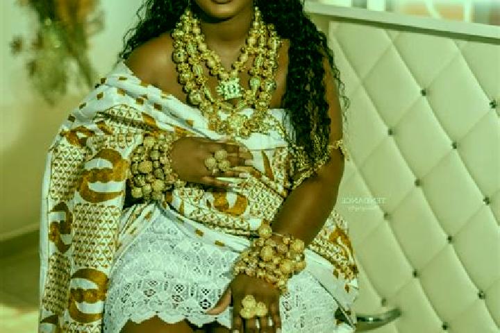 Aria, 35 — Escort in Kouadio-Amanikro, Ivory Coast