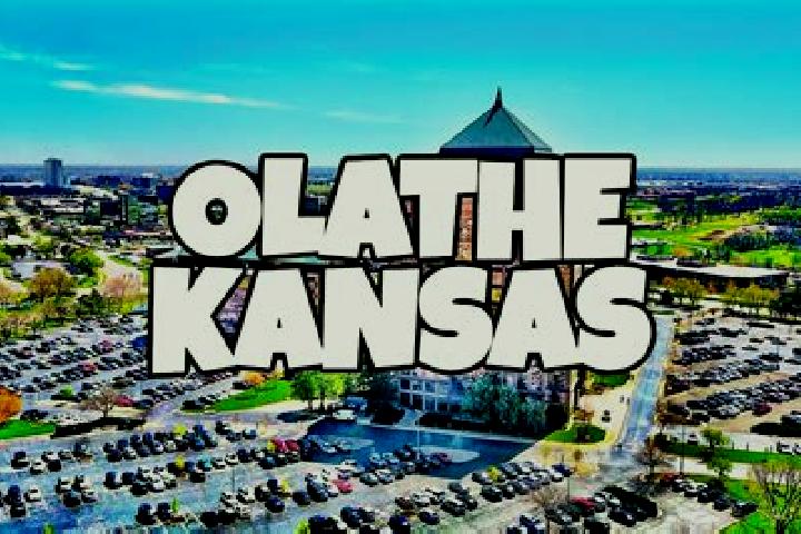 Aria, 35 — Escort in Olathe, United States
