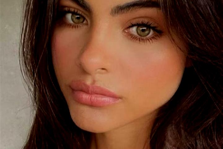 Aria, 36, a auburn dark-eyed middle eastern companion based in Givat Zeev. Offering Fetish, Massage, Prostate Massage. Available for incall and outcall, day ...