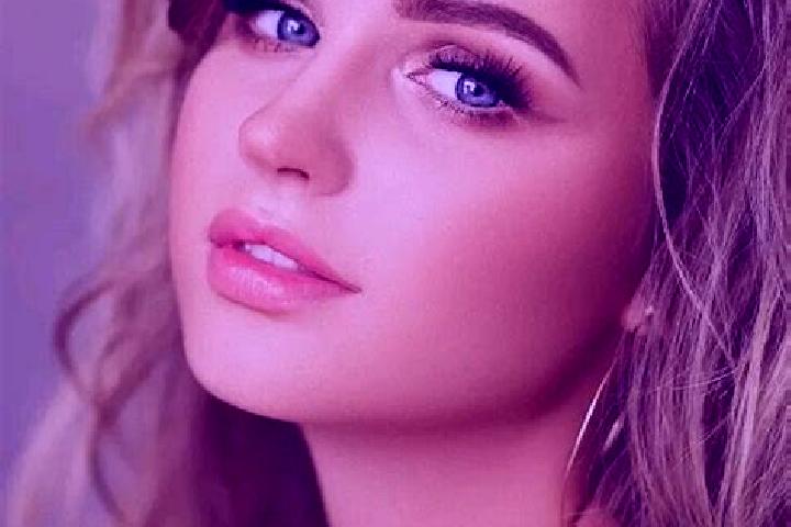 Aria, 36, a dark blonde blue-eyed caribbean companion based in Ranskill. Offering A-Level, Overnight, Prostate Massage. Available for incall and outcall, ove...
