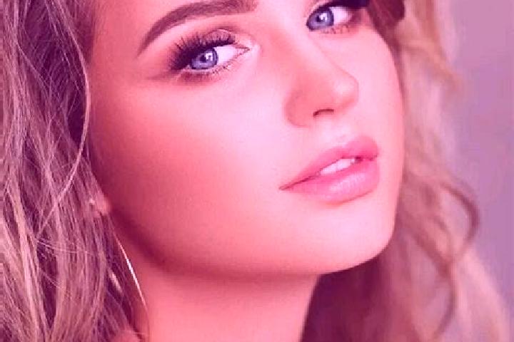 Aria, 36, a dark blonde blue-eyed slavic companion based in Melnytsya-Podilska. Offering Massage, GFE, Girlfriend Experience, OWO. Available for incall and o...