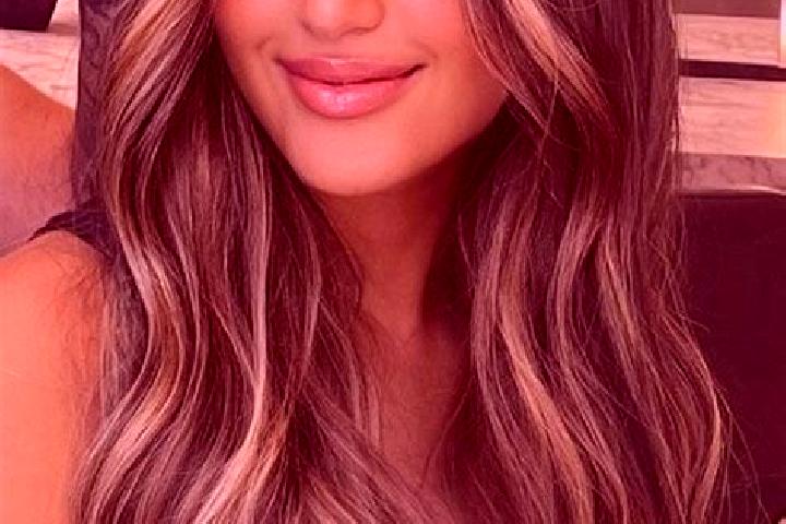 Aria, 36, a dark blonde brown-eyed asian companion based in Kotara South. Offering Striptease, Domination, Travel Companion. Available for incall and outcall...
