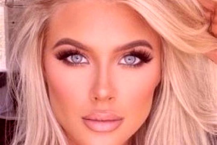 Aria, 36, a platinum blonde blue-eyed asian companion based in Were. Offering 69, Duos, Tantra, Erotic Massage. Available for incall and outcall, day and eve...