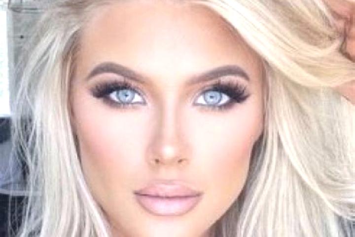 Aria, 36, a platinum blonde green-eyed mixed companion based in Labuhan Bajau. Offering Striptease, GFE. Available for incall and outcall, day and evening da...