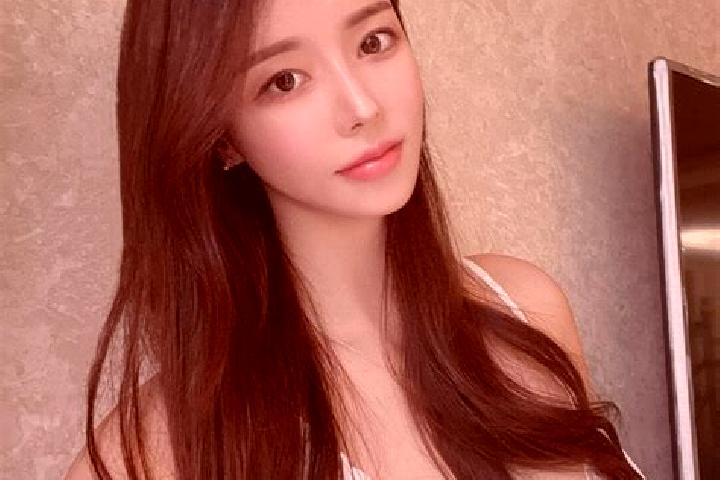 Aria, 36 — Escort in Jinggonglu, China