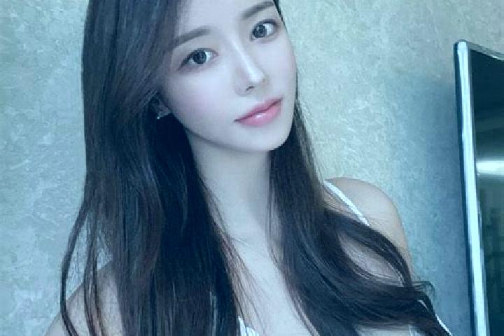 Aria, 36 — Escort in Xiakeng, China