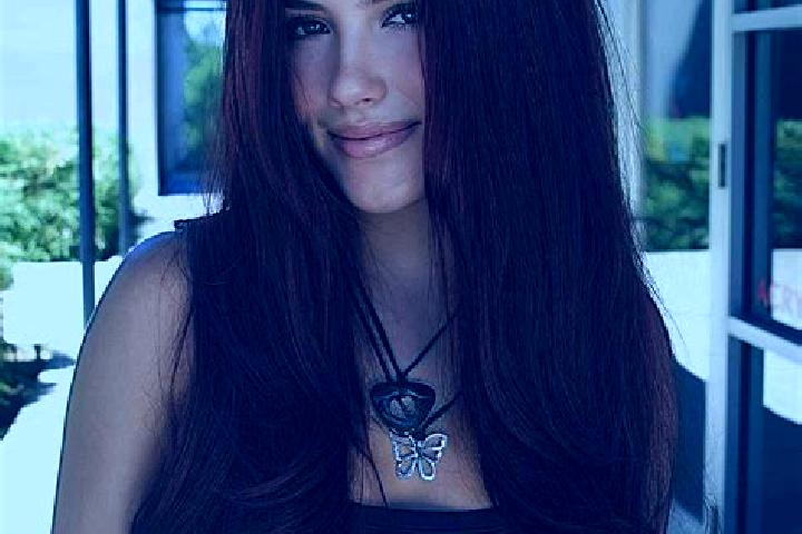 Aria, 37, a auburn dark-eyed caribbean companion based in Blonie. Offering Dinner Date, Striptease, Domination. Available for incall and outcall, overnight b...