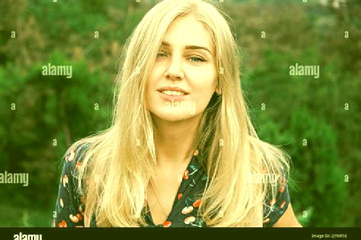 Aria, 37, a blonde blue-eyed middle eastern companion based in Anif. Offering CIM, Deep French Kissing, GFE. Available for incall and outcall, day and evenin...