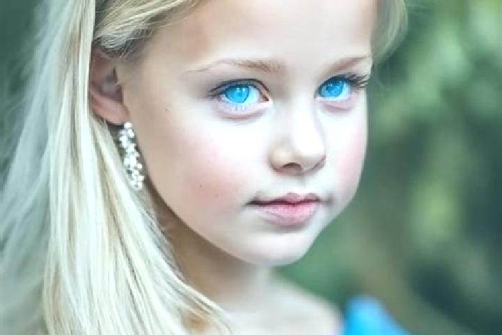 Aria, 37, a blonde blue-eyed middle eastern companion based in Arenzana de Arriba. Offering Dinner Date, Roleplay, GFE, Massage. Available for incall and out...