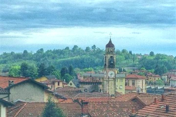 Aria, 37 — Escort in Gazzada Schianno, Italy