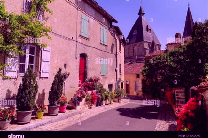 Aria, 37 — Escort in Le Dorat, France