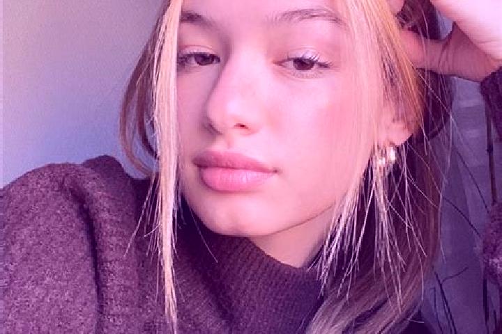 Aria, 38, a blonde brown-eyed caucasian companion based in Banjaranyar. Offering Party Girl, Fetish, GFE. Available for incall and outcall, day and evening d...