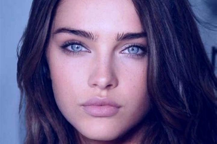 Aria, 38, a brunette blue-eyed caribbean companion based in Trelleborg. Offering Erotic Massage, Girlfriend Experience, CIM, GFE. Available for incall and ou...