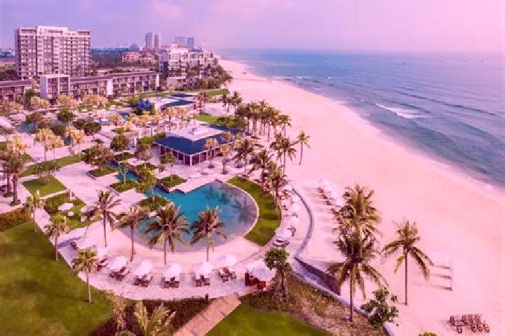 Aria, 38, a brunette brown-eyed middle eastern companion based in Da Nang. Offering OWO, Couples, Massage. Available for incall and outcall, day and evening ...