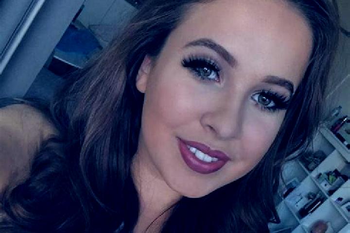 Aria, 38, a brunette grey-eyed european companion based in Serre. Offering BDSM, Tantra, Domination, Dinner Date. Available for incall and outcall, overnight...