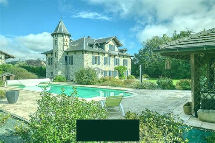 Aria, 38 — Escort in Hauteville-sur-Fier, France
