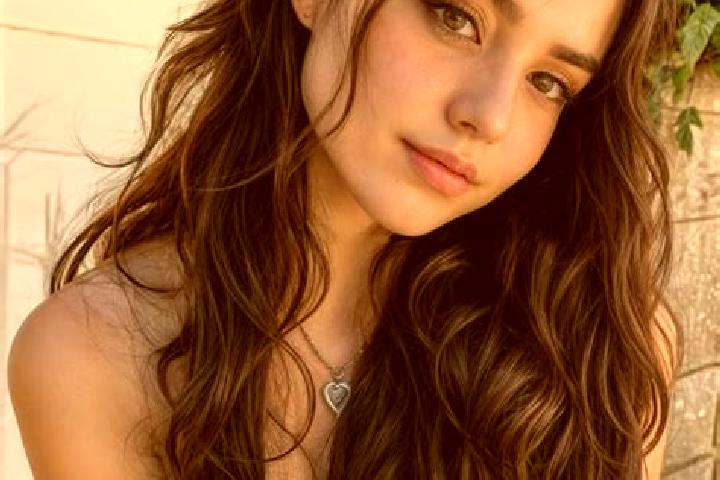 Aria, 39, a black hazel-eyed mediterranean companion based in Bucknell. Offering Couples, OWO, Domination. Available for incall and outcall, day and evening ...