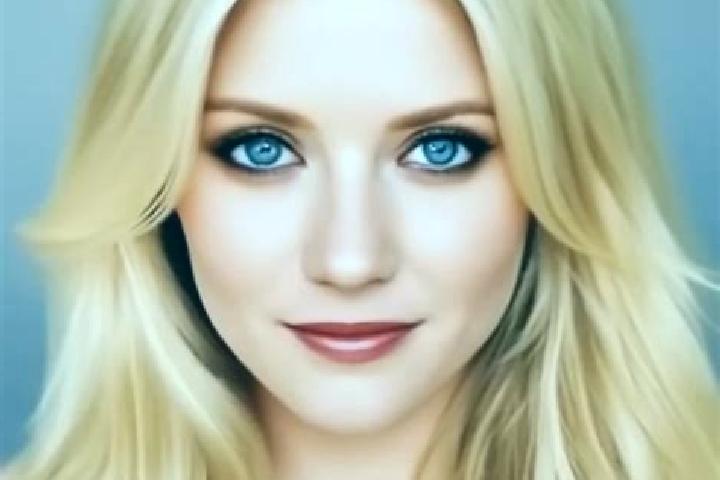 Aria, 39, a blonde amber-eyed mixed companion based in Chrlice. Offering GFE, CIM, Couples. Available for incall and outcall, day and evening dates.