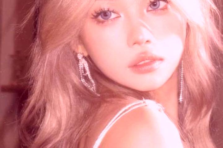 Aria, 39, a blonde grey-eyed asian companion based in Mount Austin. Offering Domination, Party Girl, 69, Overnight, Duos. Available for incall and outcall, o...