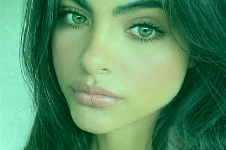 Ariana, 20, a brunette green-eyed latina companion based in Phichit. Offering Striptease, Travel Companion, BDSM. Available for incall and outcall, overnight...