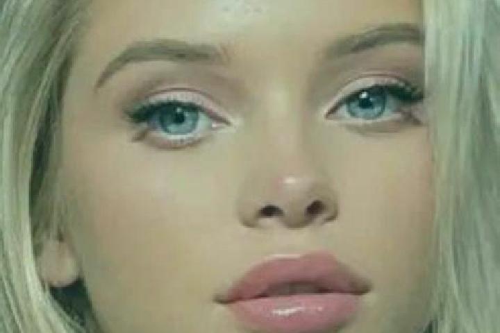 Ariana, 20, a dark blonde blue-eyed caucasian companion based in Dhubab. Offering Erotic Massage, A-Level, Deep French Kissing, Duos. Available for incall an...