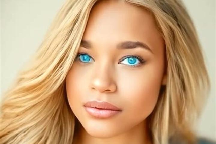 Ariana, 20, a dark blonde blue-eyed latina companion based in Sievershuetten. Offering A-Level, Domination. Available for incall and outcall, day and evening...