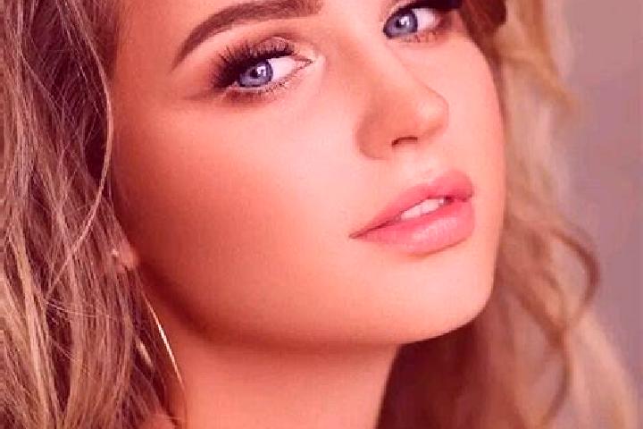 Ariana, 20, a dark blonde blue-eyed mediterranean companion based in Severobaykal sk. Offering Prostate Massage, OWO, Roleplay, Overnight. Available for inca...
