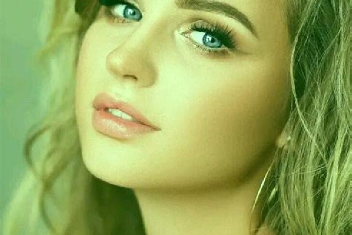 Ariana, 20, a dark blonde blue-eyed middle eastern companion based in Rabanera del Pinar. Offering Duos, OWO, Deep French Kissing, Prostate Massage, Dominati...