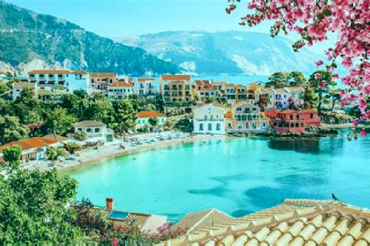 Ariana, 20 — Escort in Fyteia, Greece