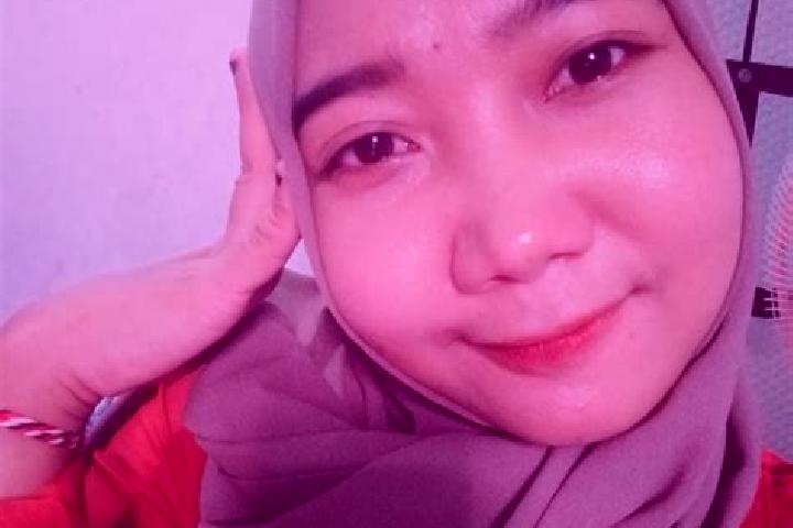 Ariana, 20 — Escort in Kemantren Satu, Indonesia