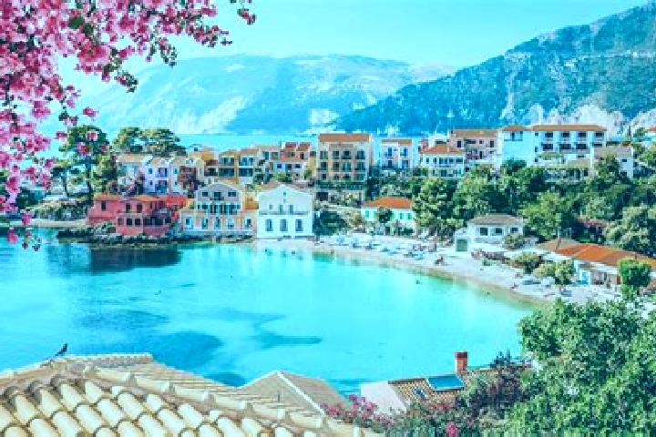 Ariana, 20 — Escort in Kontovazaina, Greece