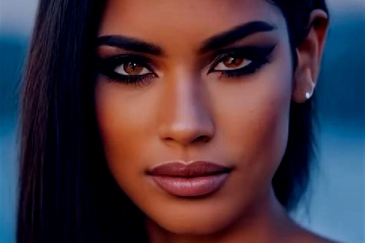 Ariana, 21, a black amber-eyed latina companion based in Alden. Offering 69, Erotic Massage, Roleplay, Overnight. Available for incall and outcall, day and e...