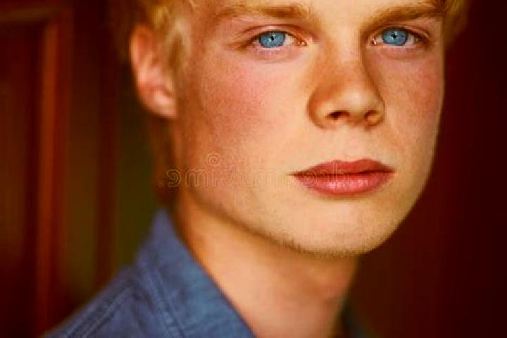 Ariana, 21, a blonde blue-eyed ebony companion based in Pressbaum. Offering Deep French Kissing, BDSM, Duos, GFE, Girlfriend Experience. Available for incall...