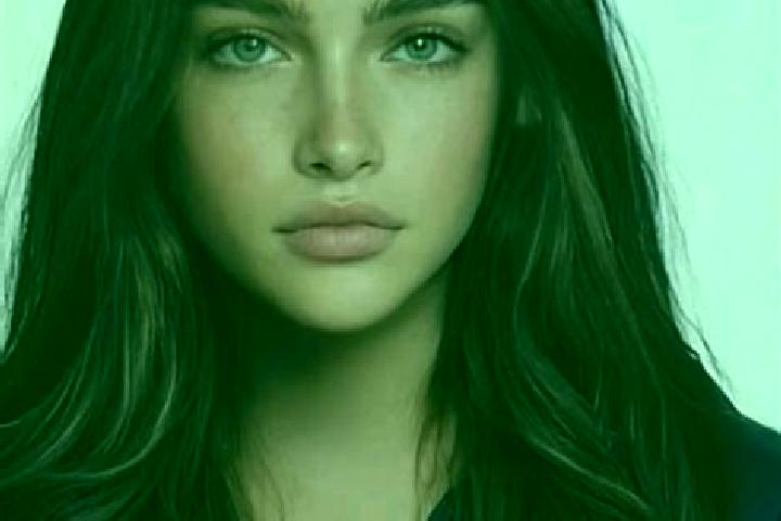 Ariana, 21, a brunette blue-eyed caucasian companion based in Pietrele. Offering Roleplay, BDSM, Travel Companion, Dinner Date. Available for incall and outc...