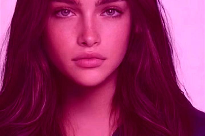 Ariana, 21, a brunette grey-eyed caucasian companion based in Iskino. Offering Travel Companion, OWO, GFE, Overnight, Tantra. Available for incall and outcal...