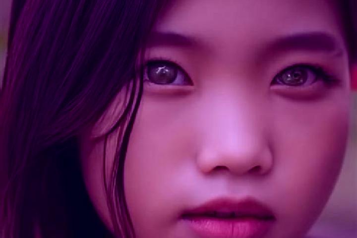 Ariana, 21, a red green-eyed asian companion based in Tis. Offering Overnight, Duos, Domination, BDSM. Available for incall and outcall, day and evening dates.