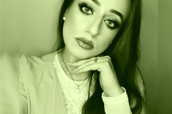 Ariana, 21 — Escort in Czarnow, Poland