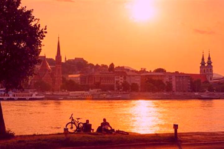 Ariana, 21 — Escort in Jaszfelsoszentgyoergy, Hungary