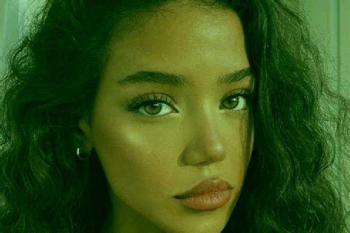Ariana, 22, a black brown-eyed mixed companion based in Preusslitz. Offering GFE, BDSM, Couples, 69. Available for incall and outcall, day and evening dates.