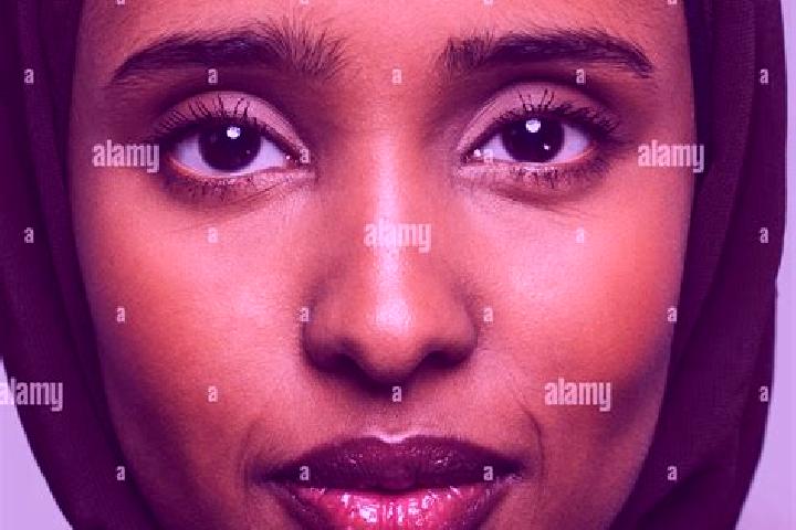 Ariana, 22, a black dark-eyed middle eastern companion based in Firrel. Offering BDSM, Duos, Fetish. Available for incall and outcall, day and evening dates.