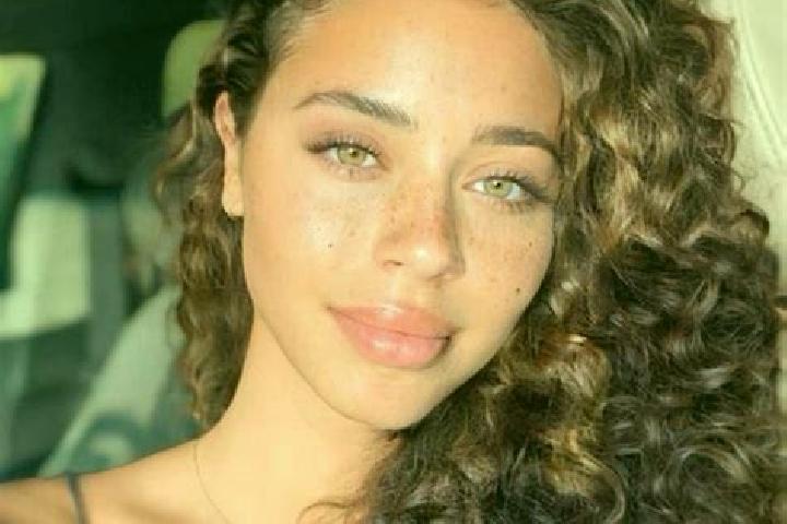 Ariana, 22, a black hazel-eyed ebony companion based in El Banco. Offering Deep French Kissing, A-Level, CIM, Duos. Available for incall and outcall, overnig...