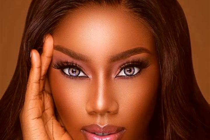 Ariana, 22, a chestnut blue-eyed ebony companion based in Khsach Andaet. Offering Deep French Kissing, Prostate Massage, Tantra, Striptease. Available for in...