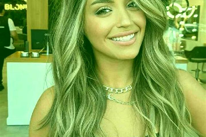 Ariana, 22, a dark blonde brown-eyed middle eastern companion based in Poienarii Burchii. Offering Tantra, Prostate Massage, Couples, Striptease. Available f...
