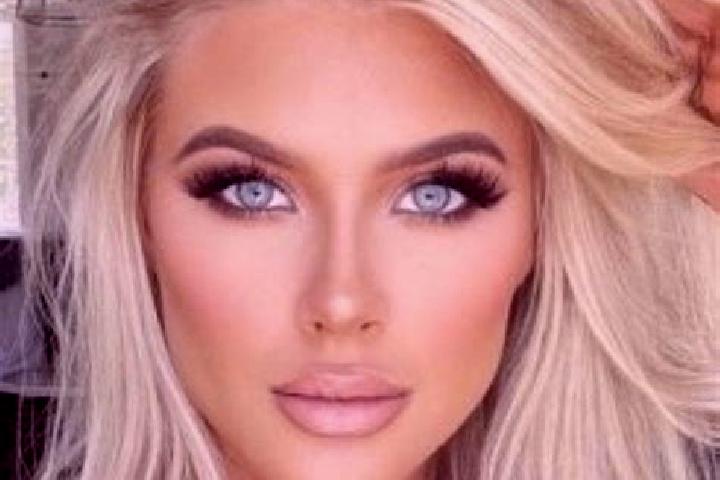 Ariana, 22, a platinum blonde amber-eyed asian companion based in Don Valley Village. Offering Tantra, Roleplay, Overnight, Duos, GFE. Available for incall a...