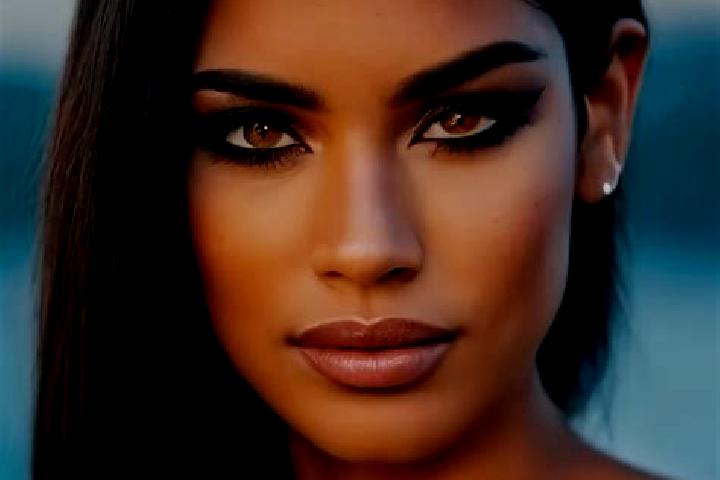 Ariana, 22, a red green-eyed latina companion based in Ojos. Offering Erotic Massage, Striptease, Domination, 69. Available for incall and outcall, day and e...