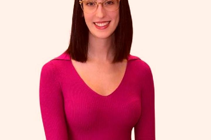 Ariana, 22 — Escort in Ogden, Canada