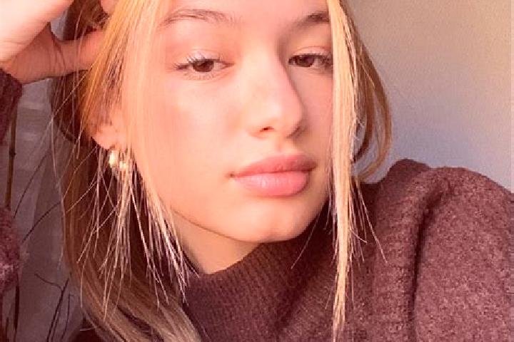 Ariana, 23, a blonde brown-eyed mixed companion based in Kalangsari. Offering OWO, Girlfriend Experience, Massage. Available for incall and outcall, day and ...